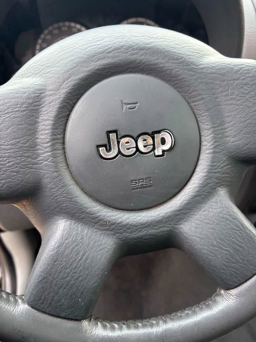 Used 2005 Jeep Liberty Renegade image 50