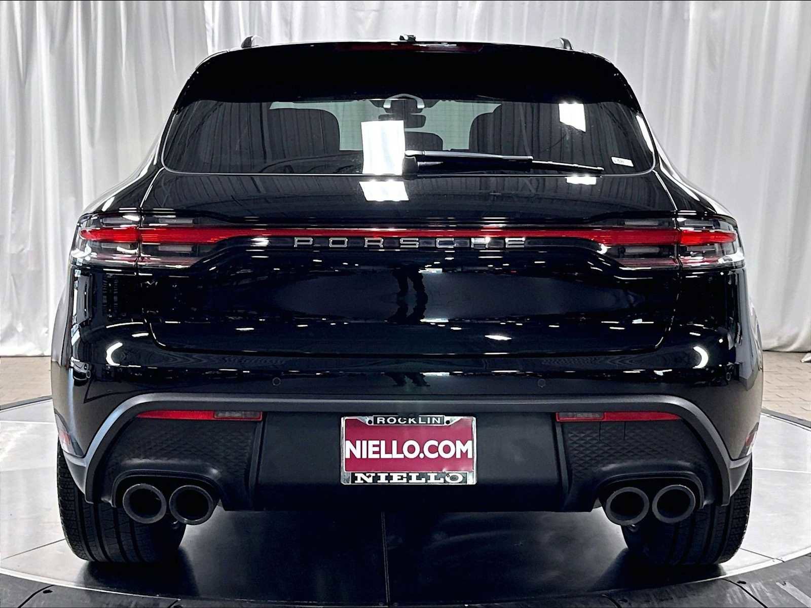 Used 2026 Porsche Macan AWD/4WD image 8