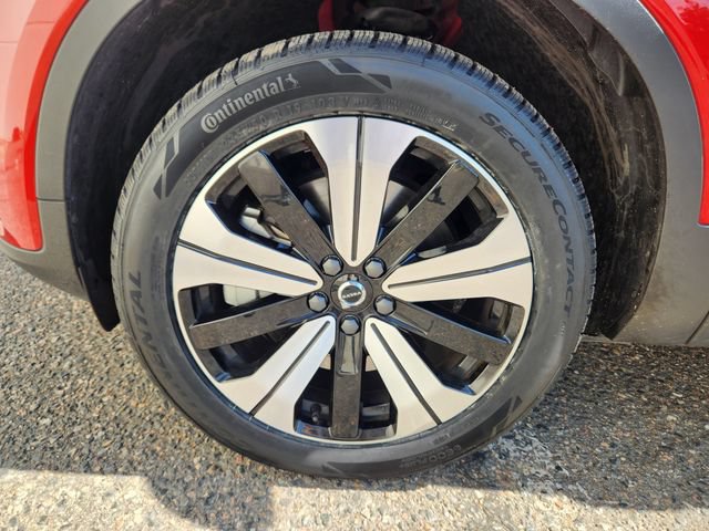 Certified 2023 Volvo C40 Recharge Core w/ Climate Package AWD/4WD image 19