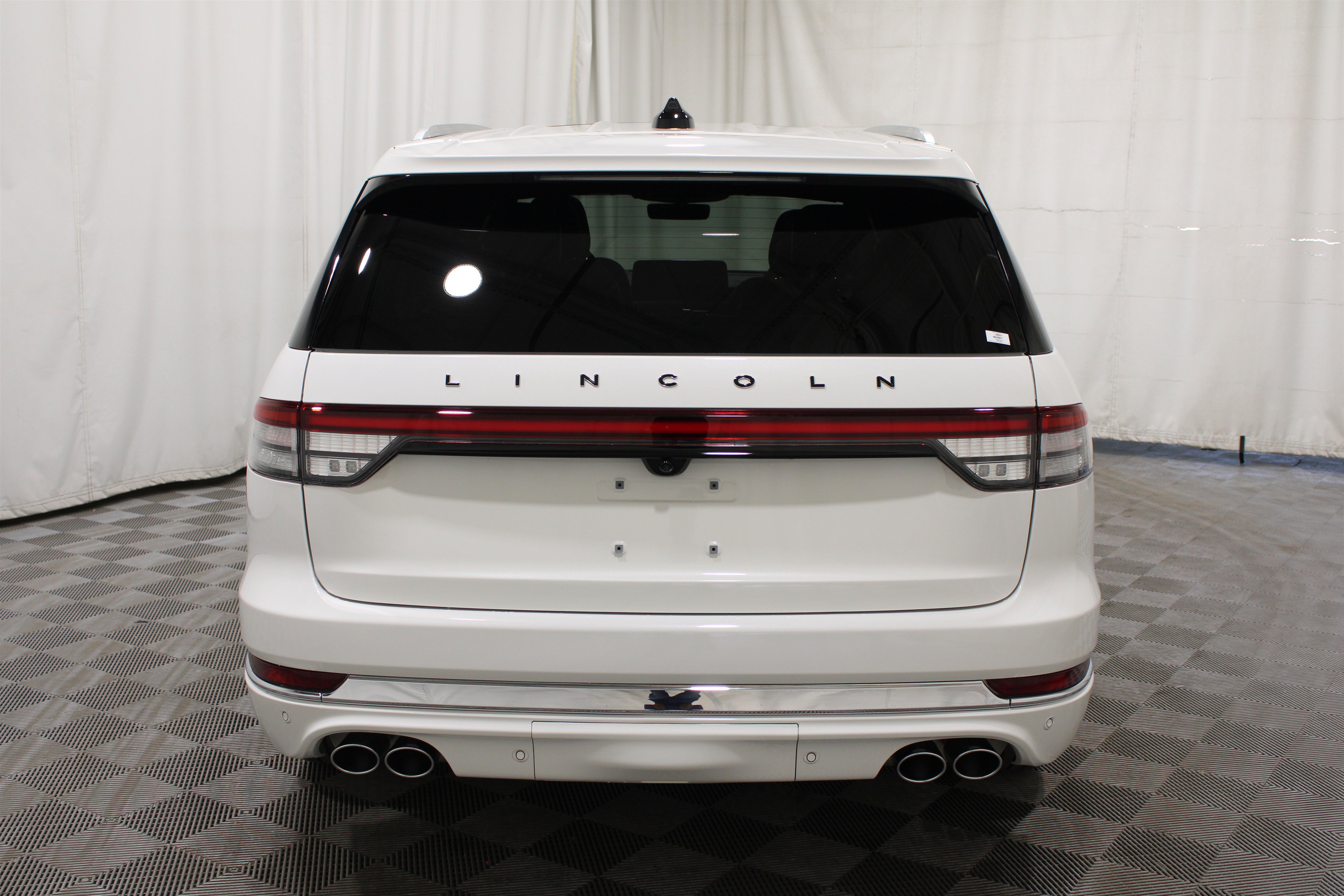 Used 2025 Lincoln Aviator Black Label AWD/4WD image 37