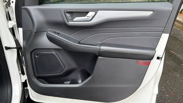 Certified 2024 Ford Escape Platinum AWD/4WD image 14