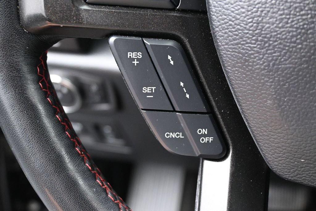 Used 2020 Ford Expedition Limited w/ Equipment Group 303A AWD/4WD image 18