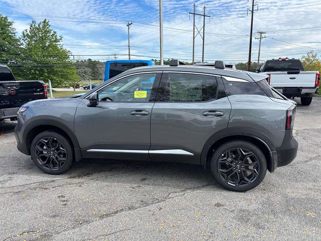 New 2026 Nissan Kicks SR image 2