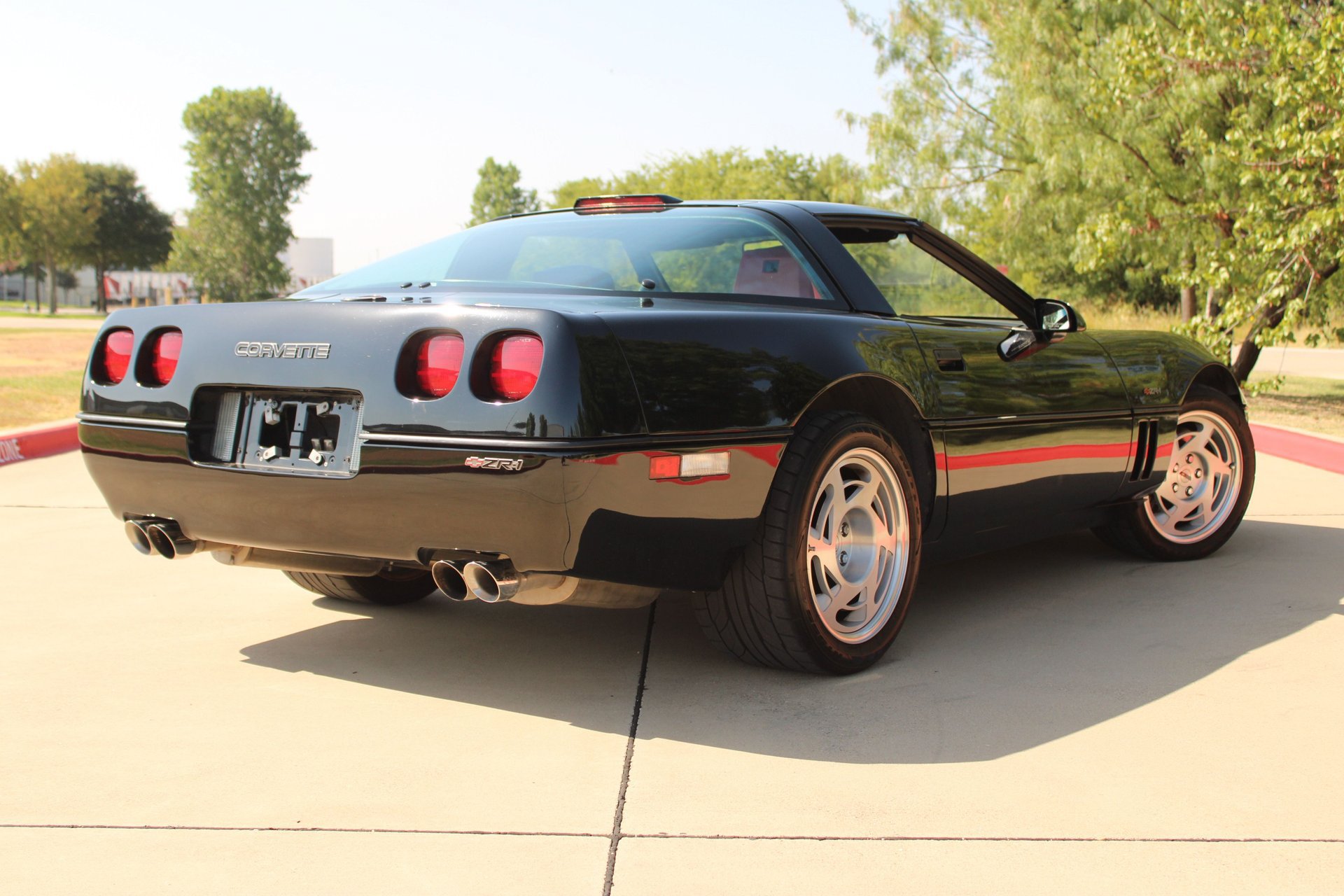 Used 1990 Chevrolet Corvette ZR-1 RWD image 15