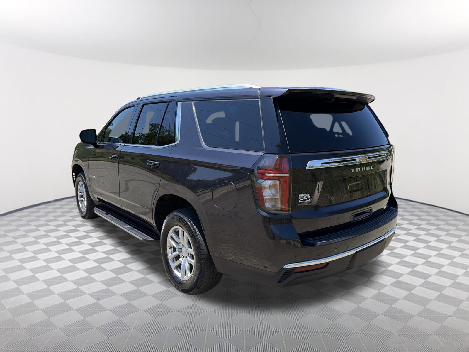 Used 2024 Chevrolet Tahoe LT AWD/4WD image 7