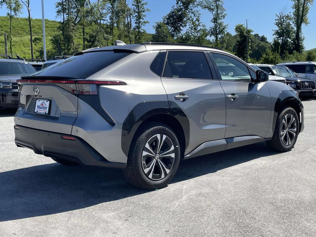 Used 2025 Toyota bZ4X FWD image 27