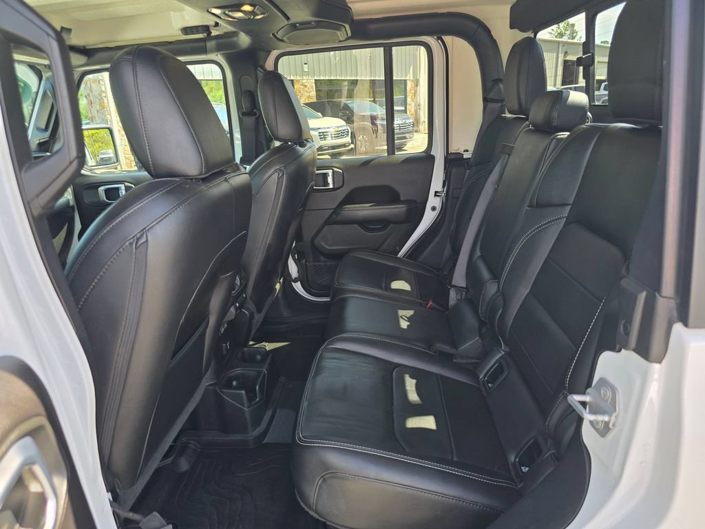 Used 2020 Jeep Gladiator Overland AWD/4WD image 11
