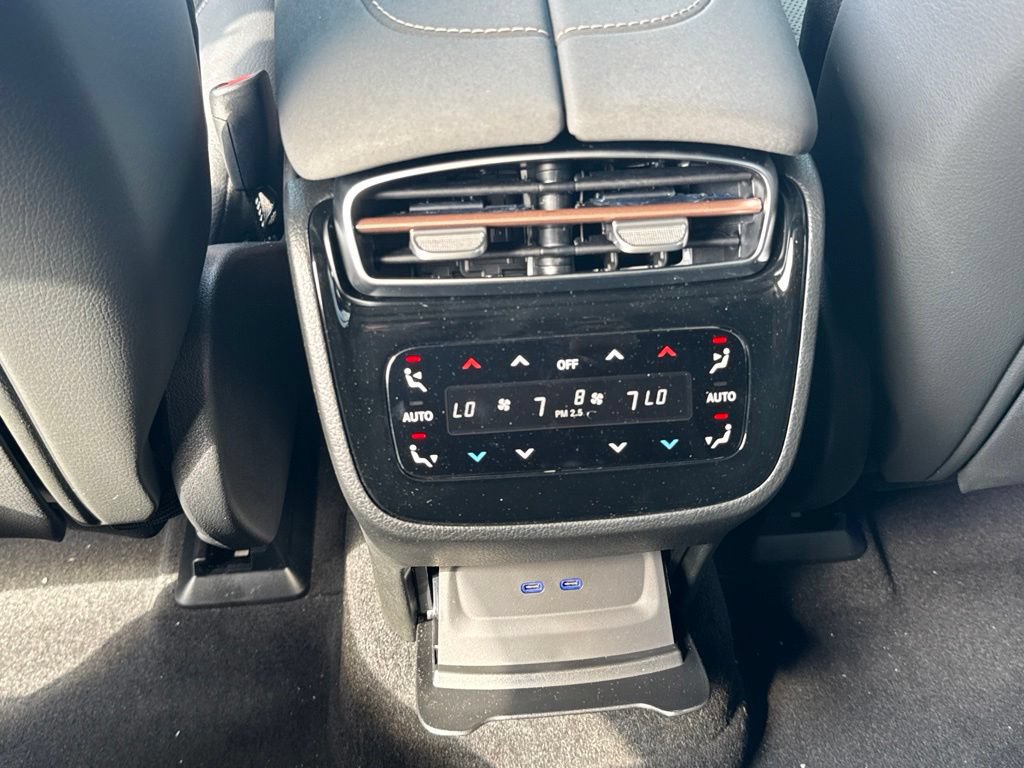 New 2026 Mercedes-Benz EQS 400 4MATIC SUV image 30