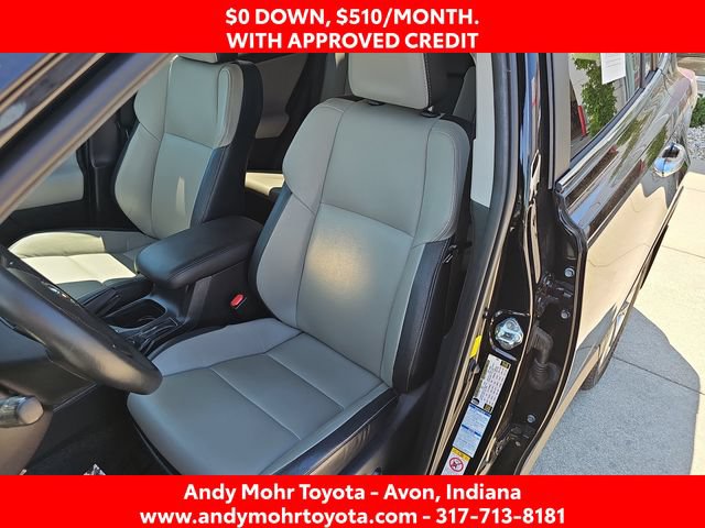 Used 2017 Toyota RAV4 Limited w/ All Weather Liner Package AWD/4WD image 10
