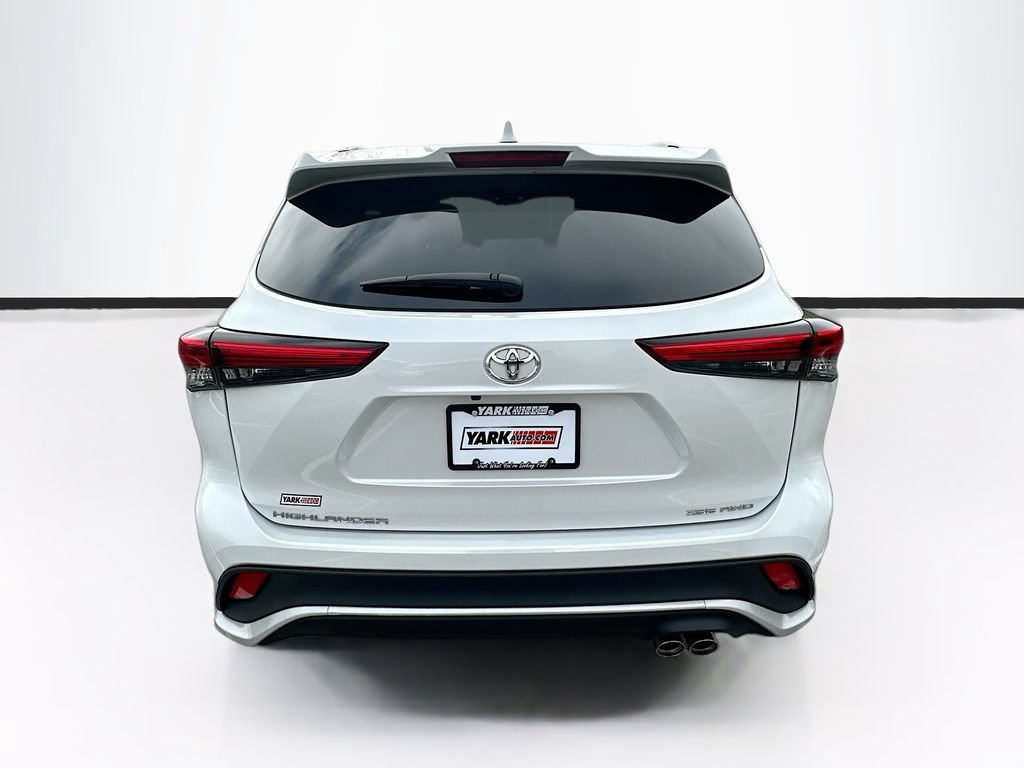 Used 2023 Toyota Highlander XSE AWD/4WD image 9