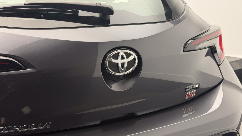 Certified 2025 Toyota Corolla SE FWD image 8