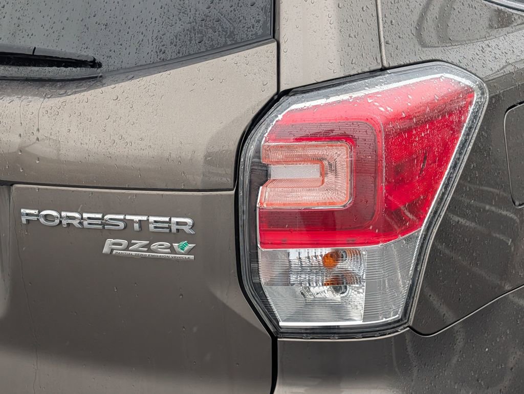 Used 2017 Subaru Forester 2.5i Touring image 17