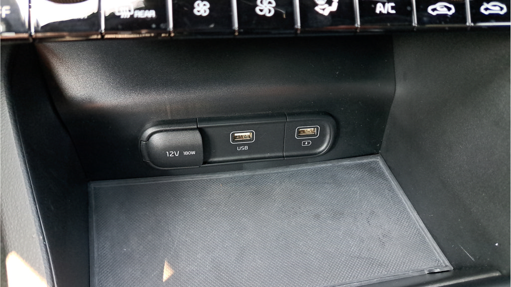 Used 2022 Kia K5 GT-Line FWD image 34