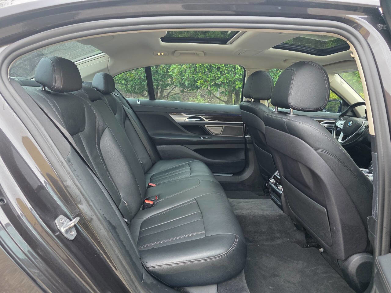 Used 2019 BMW 740i xDrive 740i xDrive AWD 4dr Sedan image 35