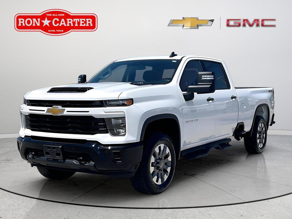 Used 2025 Chevrolet Silverado 2500 Custom w/ Custom Value Package AWD/4WD image 3