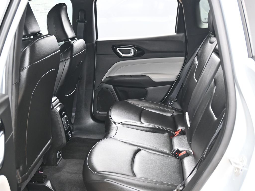 Used 2026 Jeep Compass Limited image 43