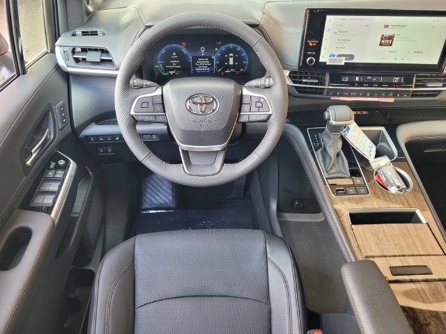 New 2026 Toyota Sienna Platinum AWD/4WD image 8