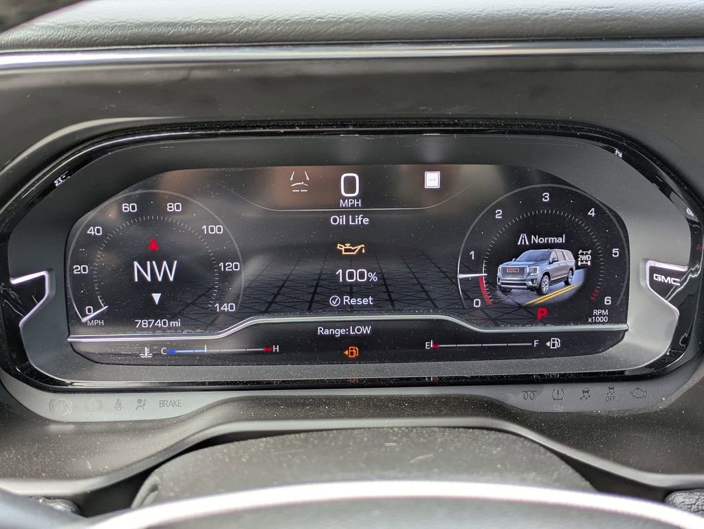 Used 2022 GMC Yukon Denali w/ Advanced Technology Package image 30