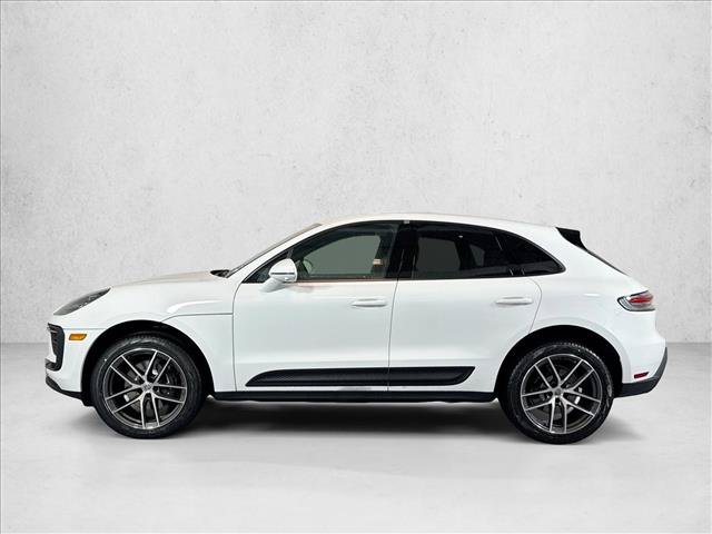 Certified 2026 Porsche Macan AWD/4WD image 2