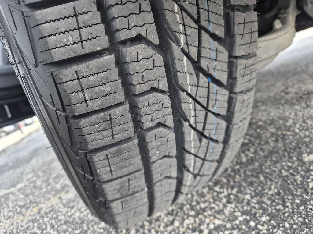 Used 2024 Ford Edge SEL image 15