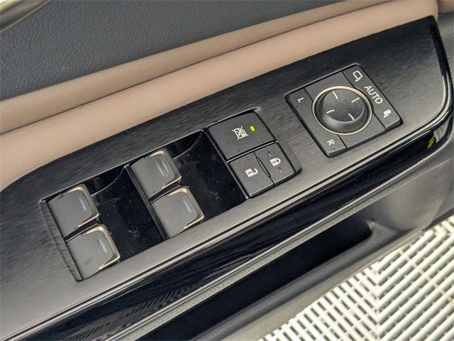 Used 2023 Lexus ES 350 w/ Premium Package image 12