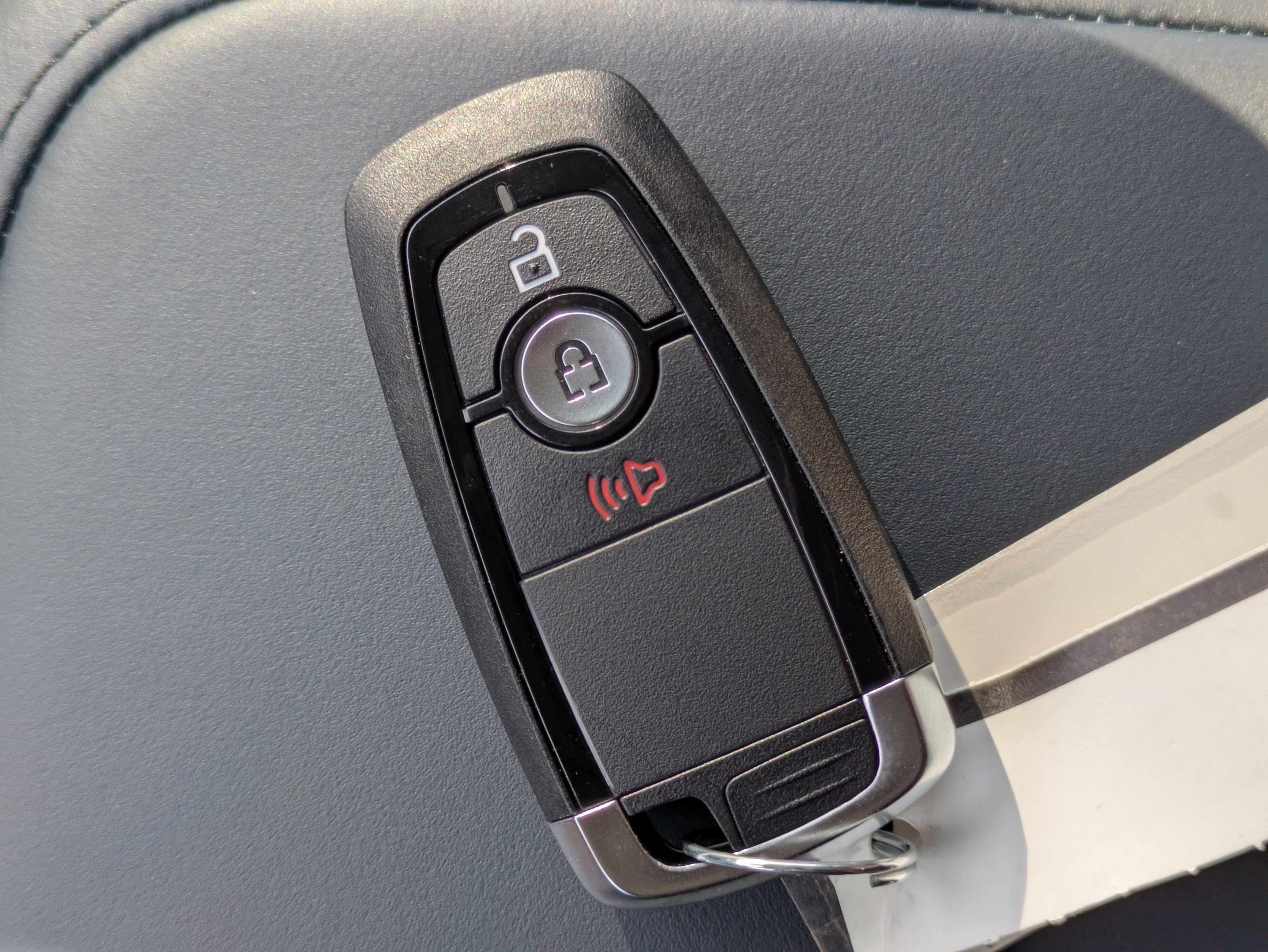 New 2025 Ford Maverick XLT w/ Equipment Group 302A image 32