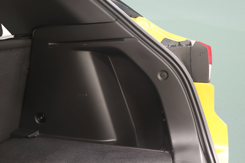 Used 2023 Chevrolet TrailBlazer RS w/ Sun and Liftgate Package FWD image 30