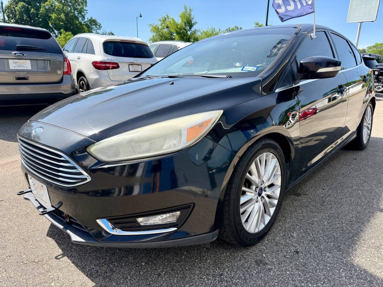 Used 2015 Ford Focus Titanium FWD image 6
