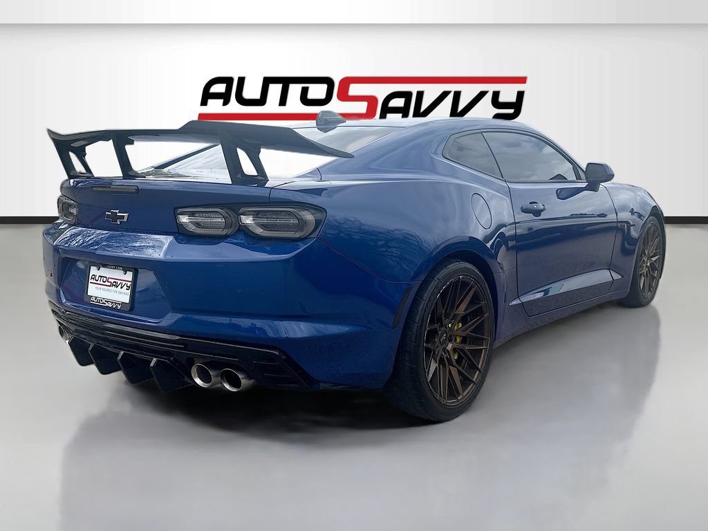 Used 2020 Chevrolet Camaro SS RWD image 7