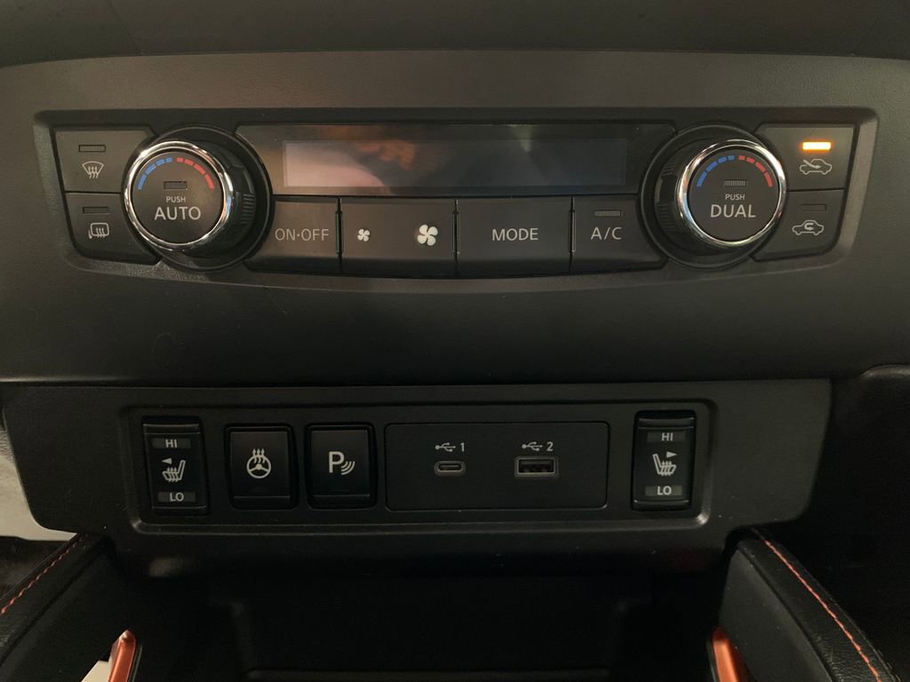 Used 2023 Nissan Frontier PRO-4X w/ Pro Convenience Package image 10