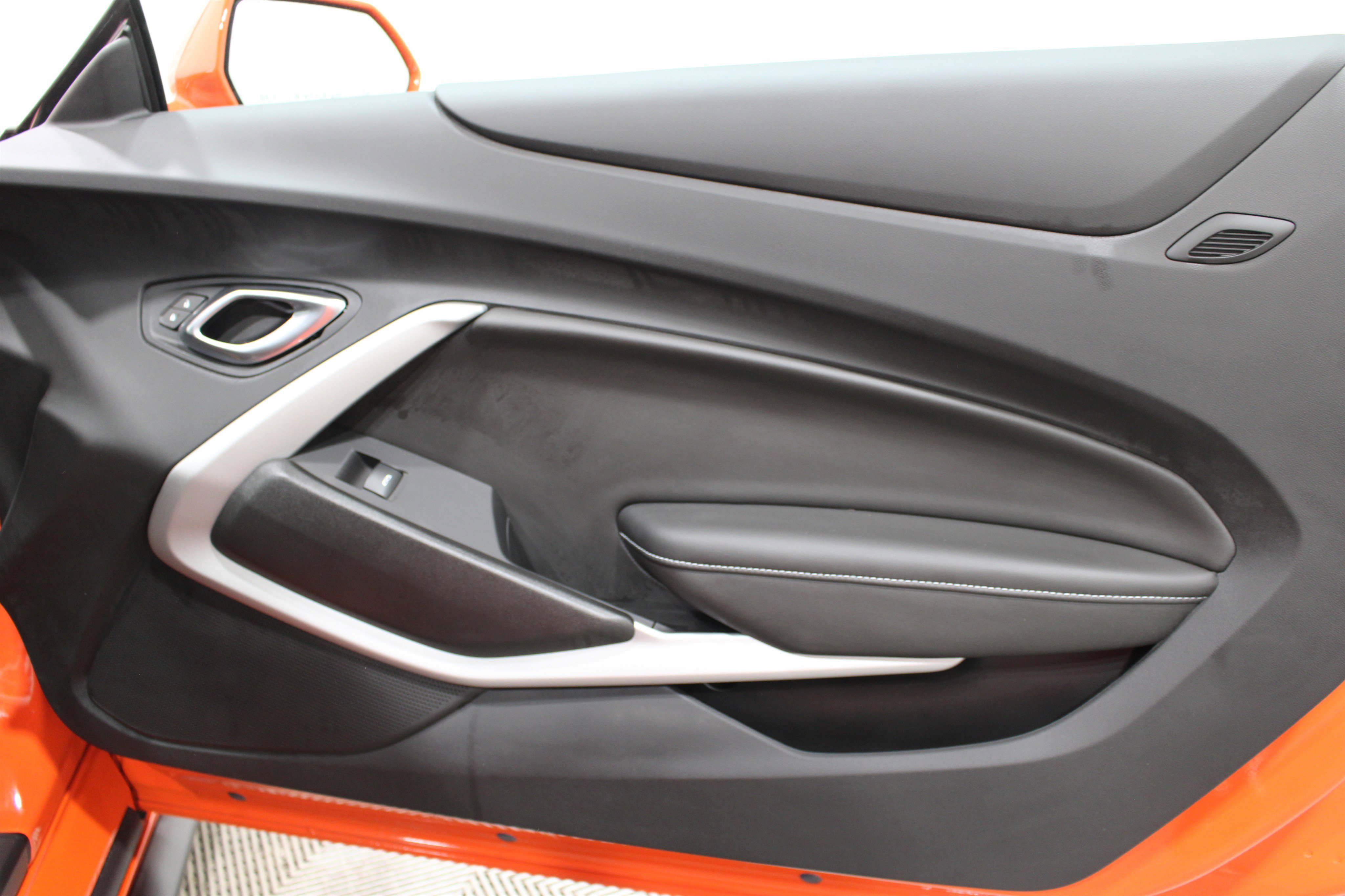 Used 2021 Chevrolet Camaro LT image 26