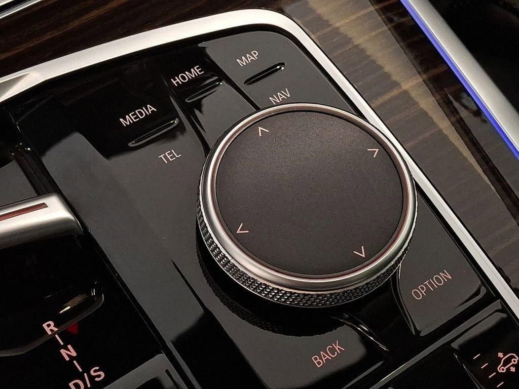 Certified 2025 BMW X7 xDrive40i image 31