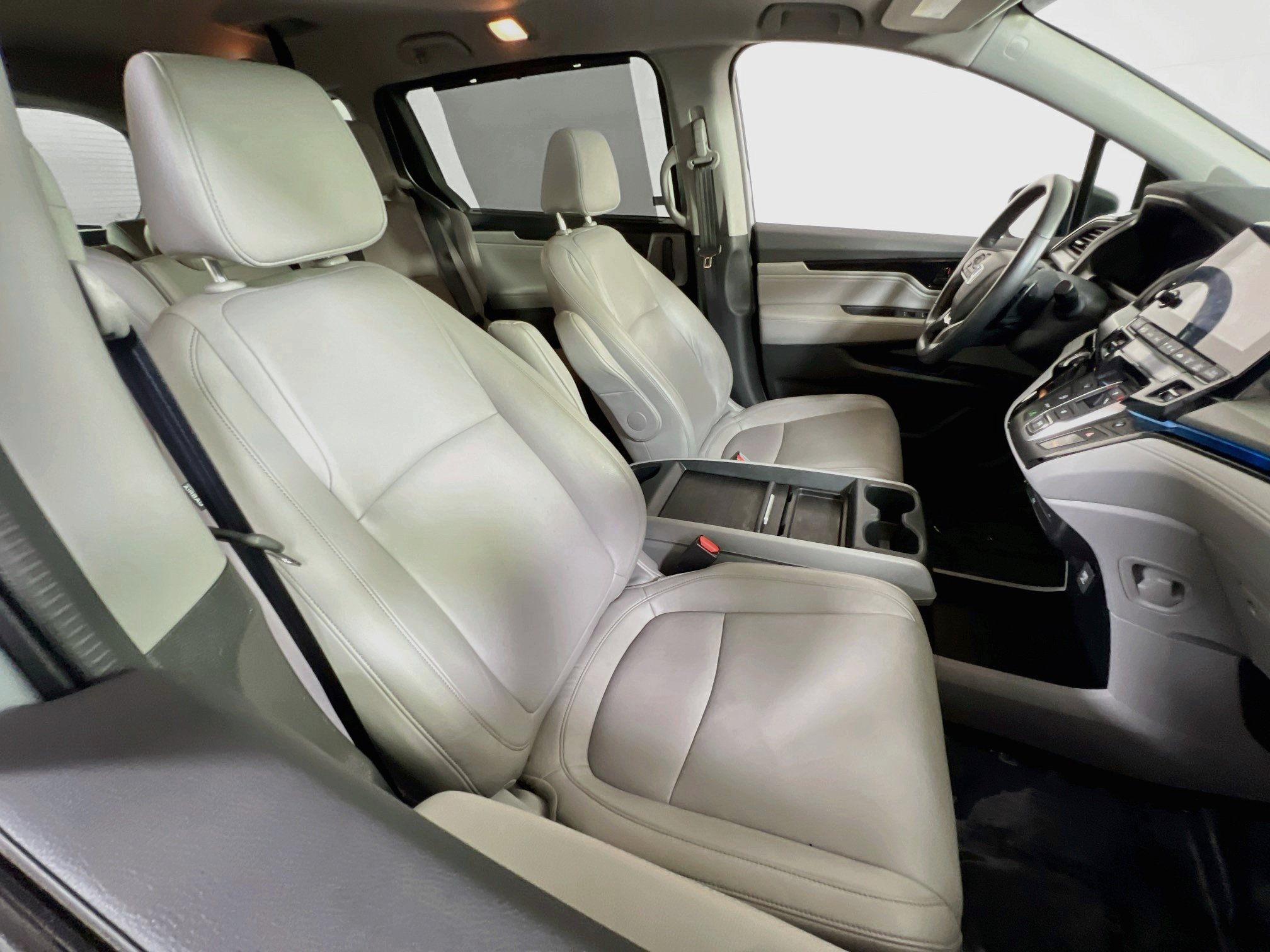 Used 2023 Honda Odyssey Touring image 29