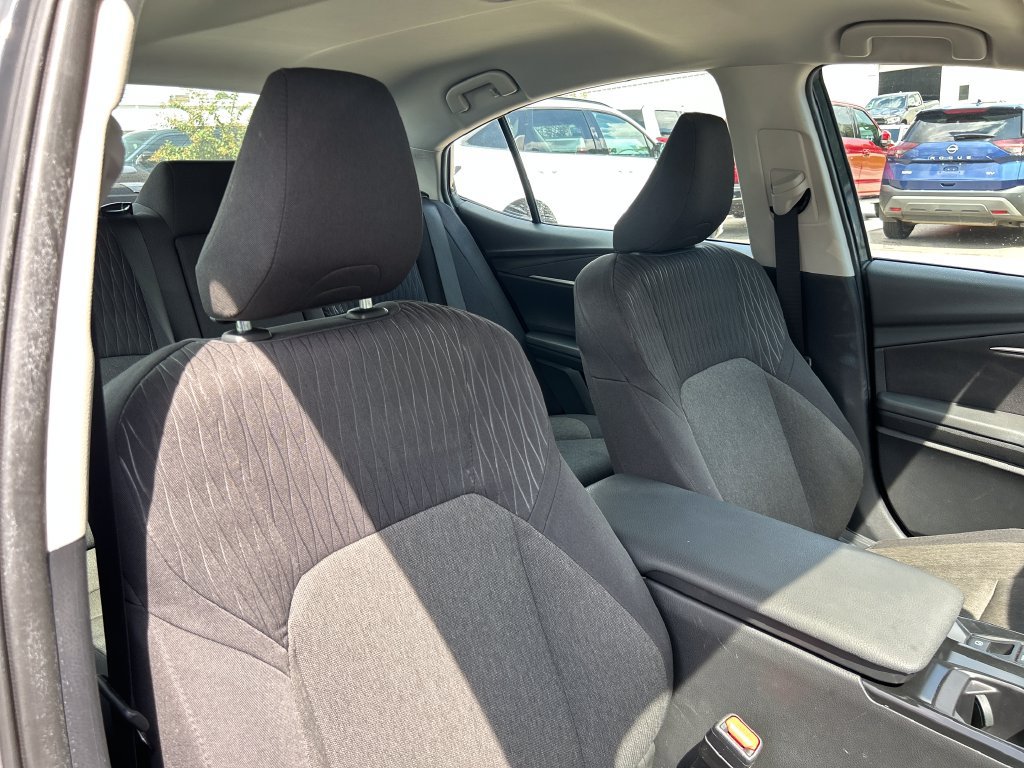 Used 2025 Toyota Camry LE FWD image 14
