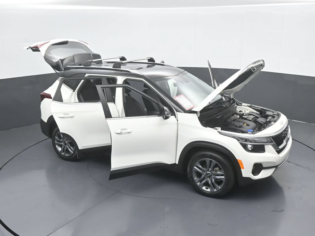 Used 2023 Kia Seltos S FWD image 65