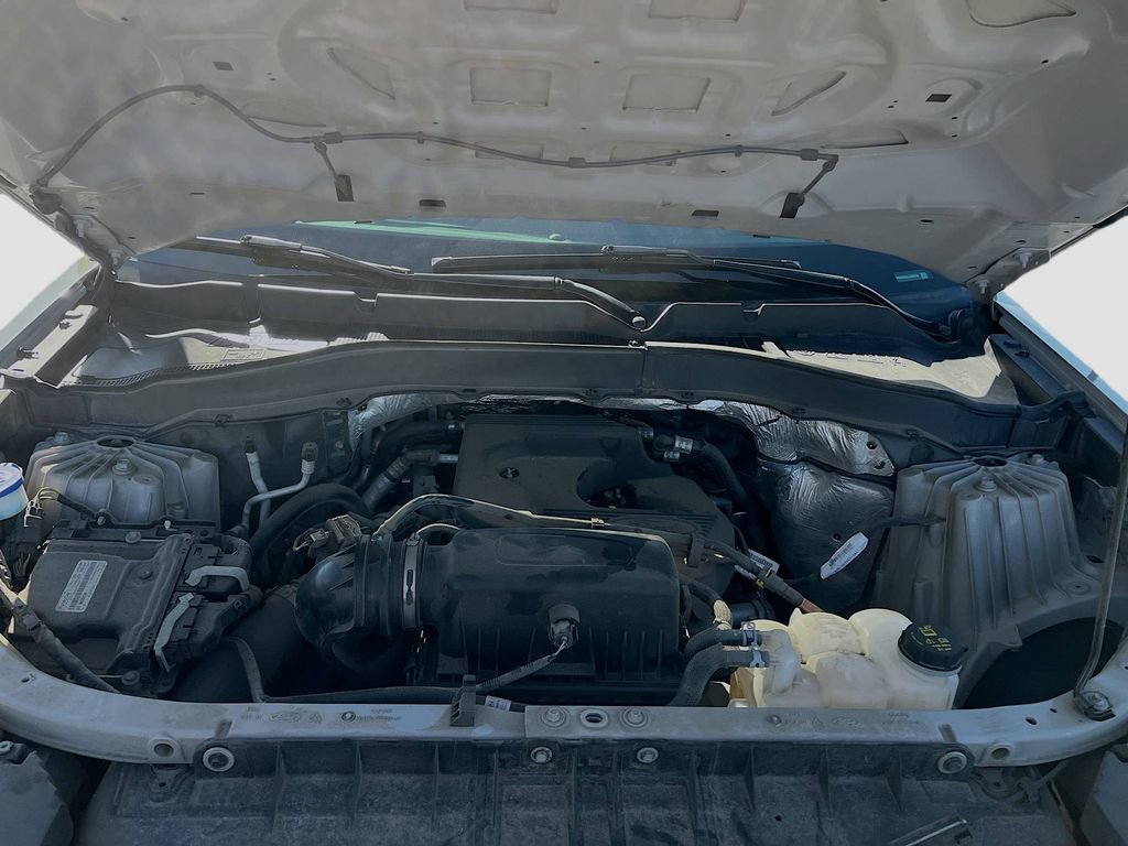 Used 2020 Ford Explorer XLT w/ Comfort Package AWD/4WD image 30