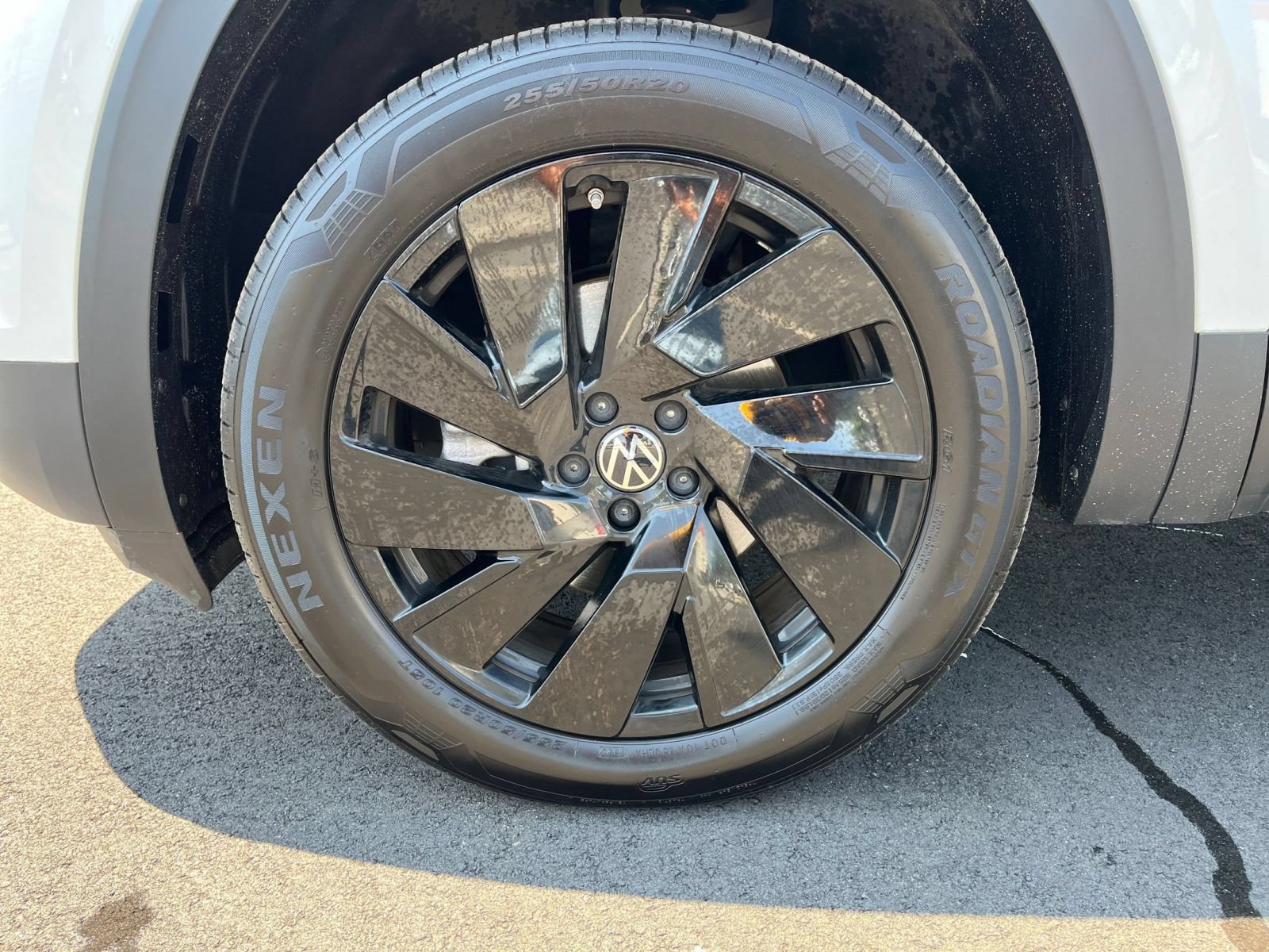 Used 2026 Volkswagen Atlas SE AWD/4WD image 30