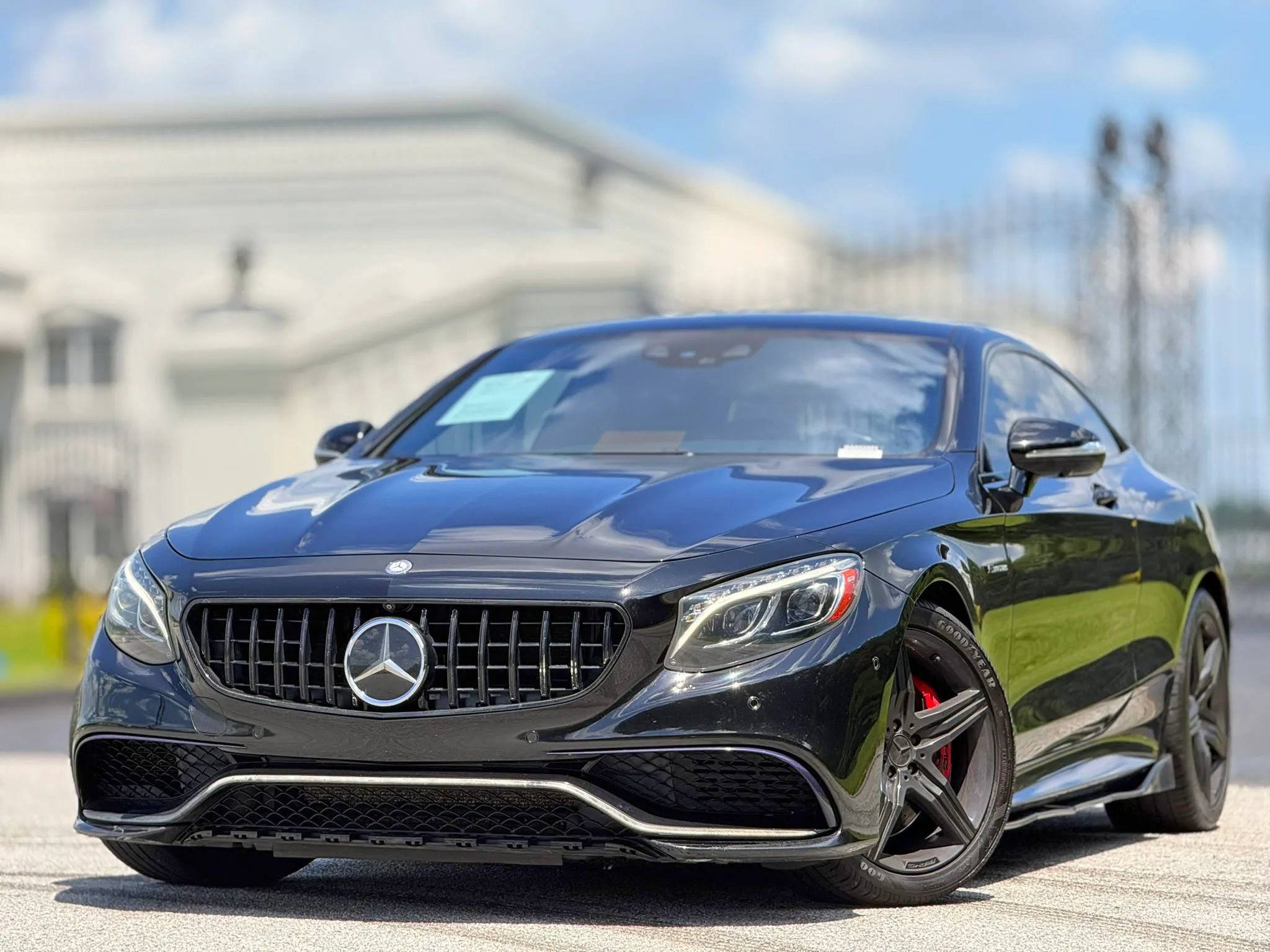 Used 2016 Mercedes-Benz S 63 AMG 4MATIC Coupe image 2