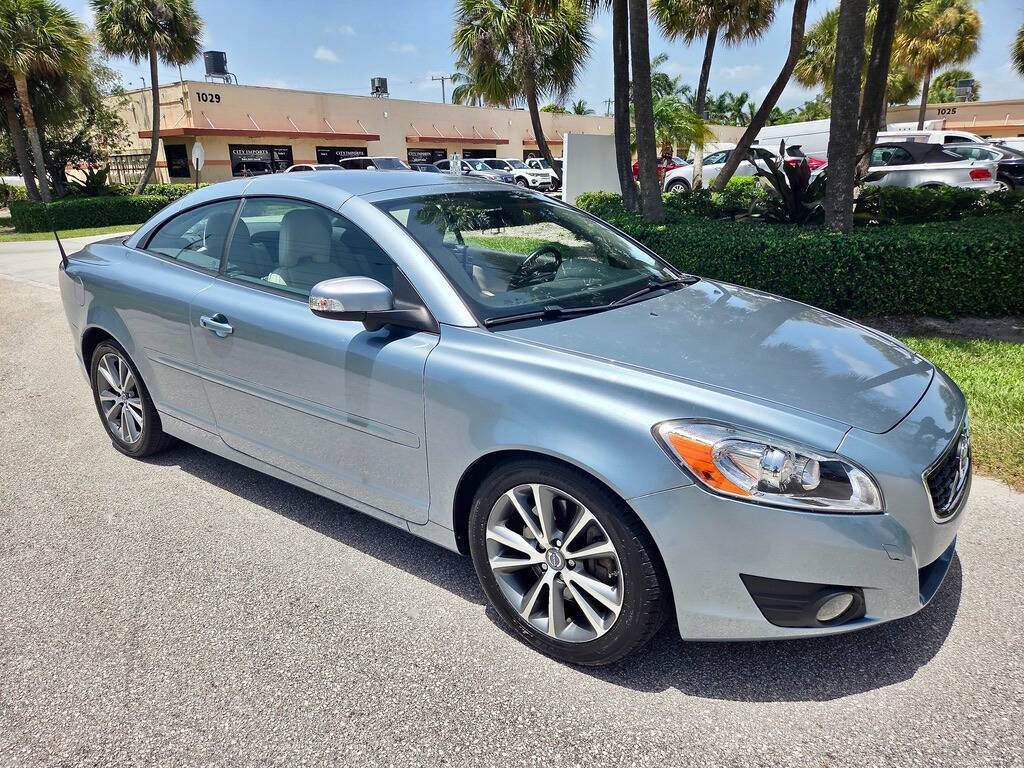 Used 2012 Volvo C70 T5 FWD image 3
