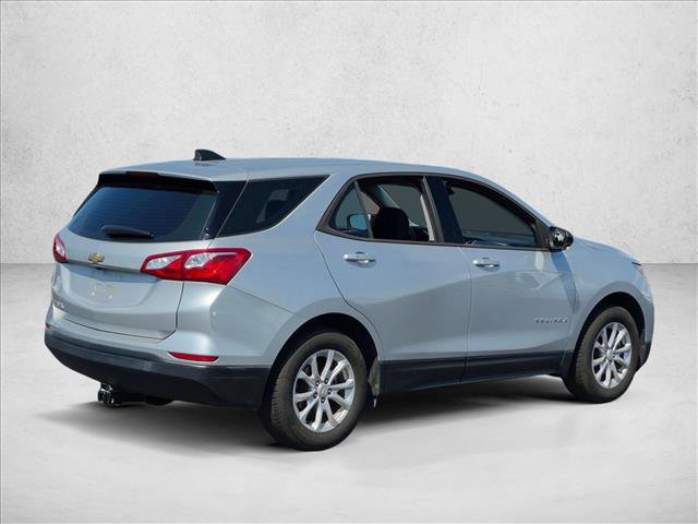Used 2019 Chevrolet Equinox LS FWD image 5