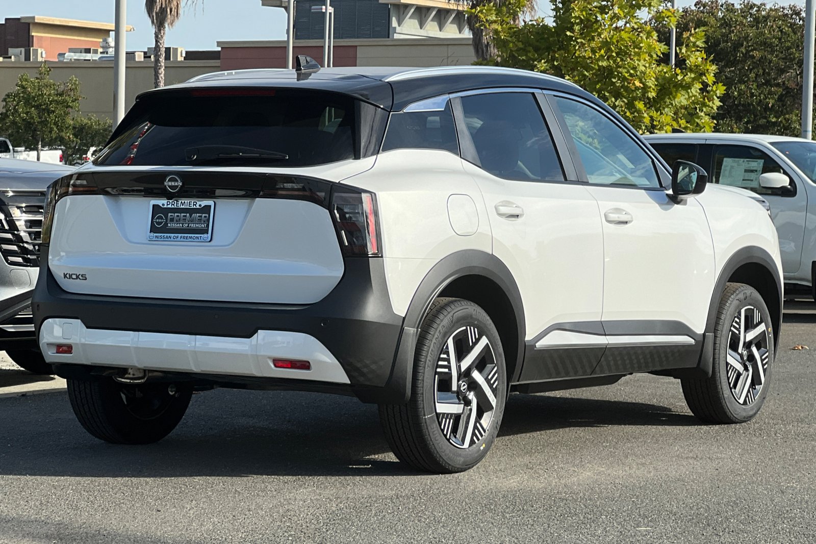 New 2026 Nissan Kicks SV FWD image 4