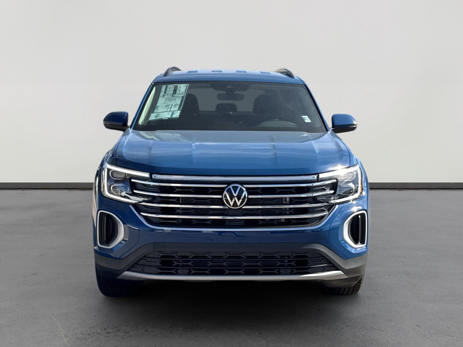 New 2026 Volkswagen Atlas SE image 2