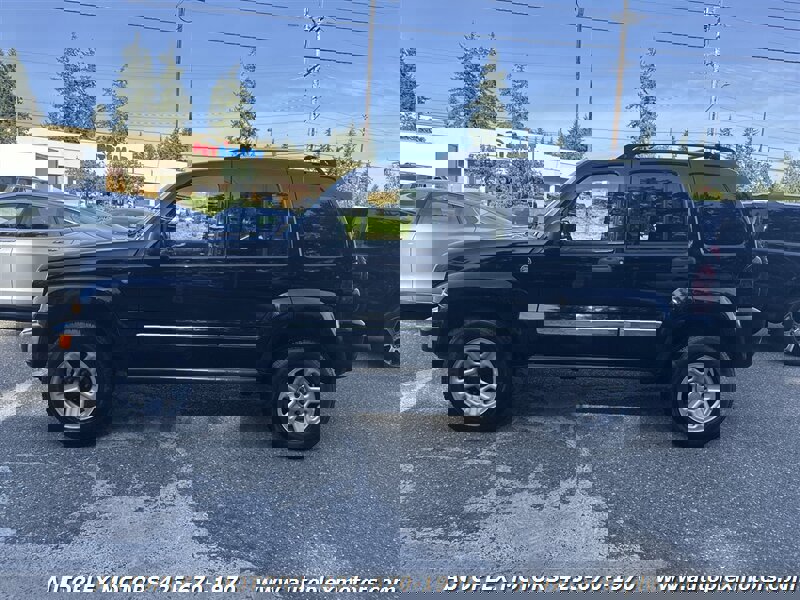 Used 2005 Jeep Liberty Limited image 4