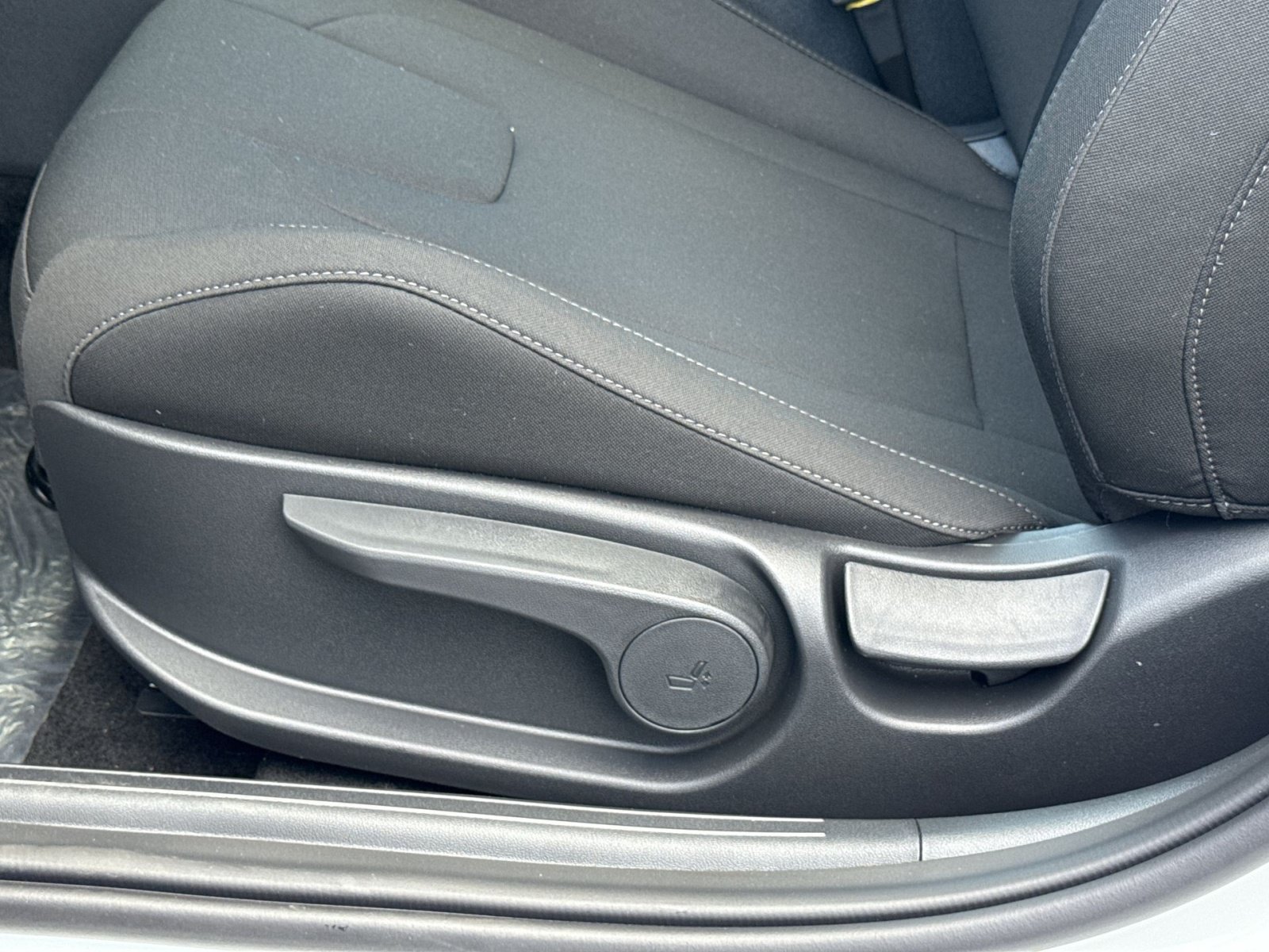 New 2026 Hyundai Elantra SEL Sport Premium FWD image 14