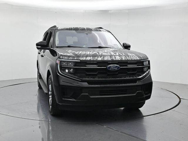 Used 2025 Ford Expedition Active AWD/4WD image 5