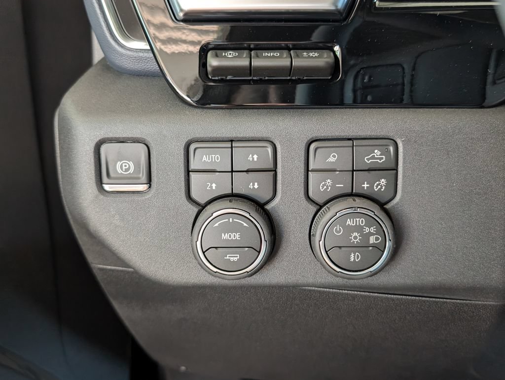 New 2026 Chevrolet Silverado 3500 High Country w/ High Country Premium Package AWD/4WD image 16