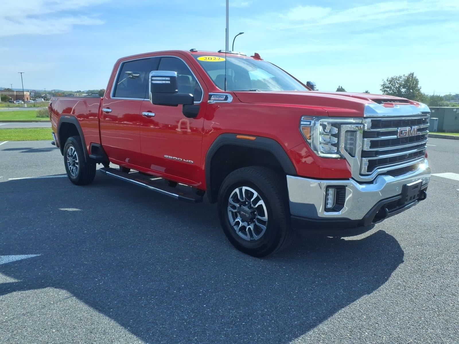 Certified 2022 GMC Sierra 2500 SLT w/ SLT Preferred Package AWD/4WD image 3