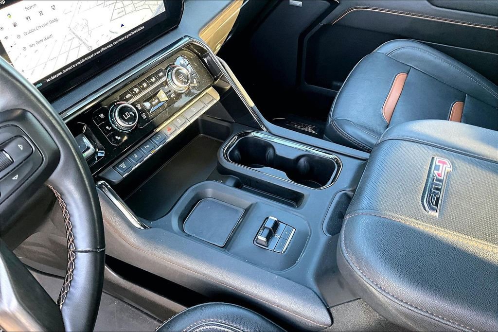 Used 2024 GMC Sierra 2500 AT4 w/ AT4 Premium Plus Package AWD/4WD image 17