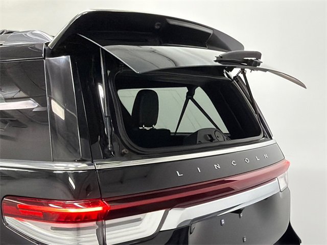 Certified 2023 Lincoln Navigator L Reserve image 8