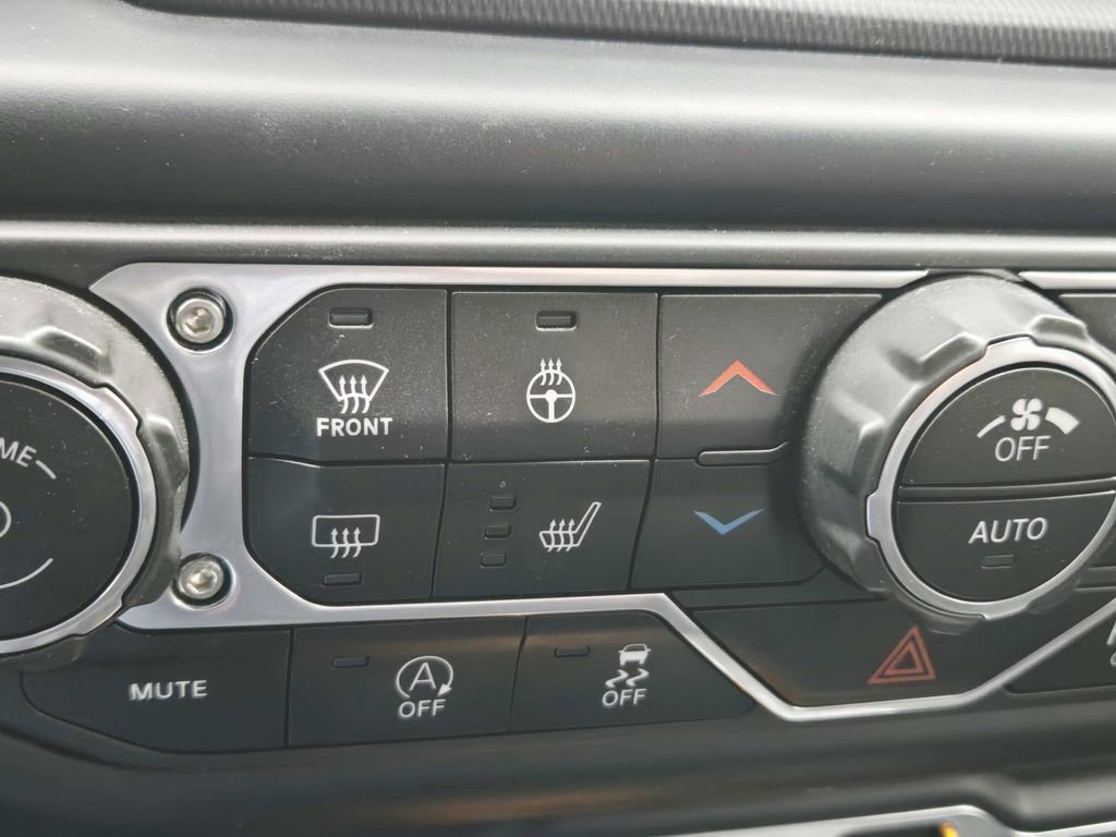 Used 2023 Jeep Wrangler Sahara w/ LED Lighting Group image 35